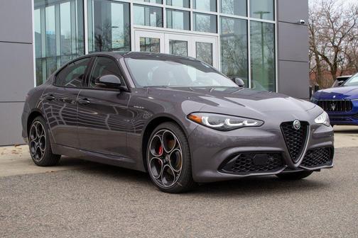 2025 Alfa Romeo Giulia AWD