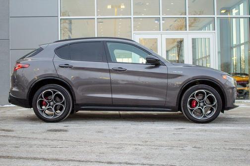 2025 Alfa Romeo Stelvio Sprint AWD