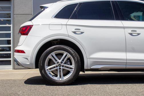 2024 Audi Q5 e 55 S line Premium Plus