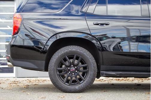 2023 GMC Yukon 4WD AT4