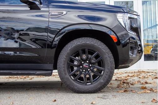 2023 GMC Yukon 4WD AT4