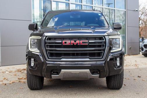 2023 GMC Yukon 4WD AT4