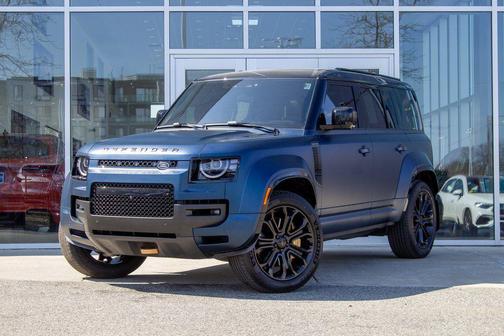 2026 Land Rover Defender 110 V8