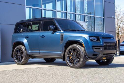 2026 Land Rover Defender 110 V8