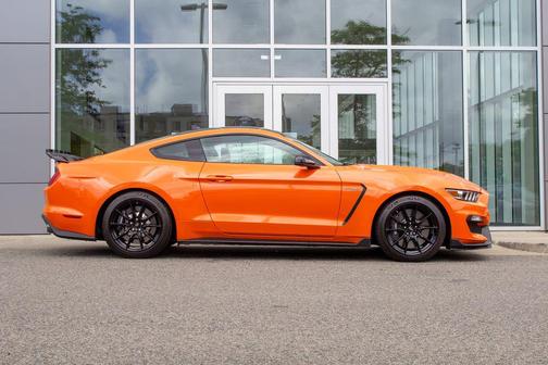 Twister Orange Tri-Coat 2020 Ford Shelby GT350 Base