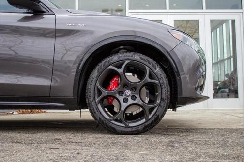 2025 Alfa Romeo Stelvio Sprint AWD