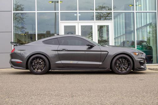 Magnetic Metallic 2020 Ford Shelby GT350 Base