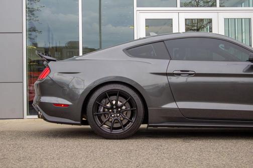 Magnetic Metallic 2020 Ford Shelby GT350 Base