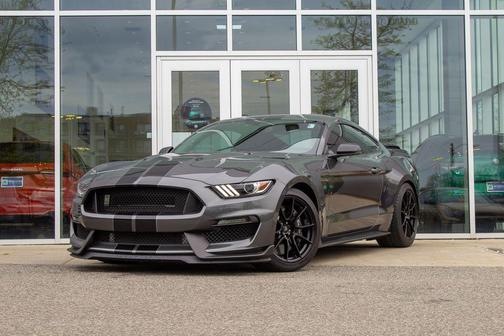 Magnetic Metallic 2020 Ford Shelby GT350 Base