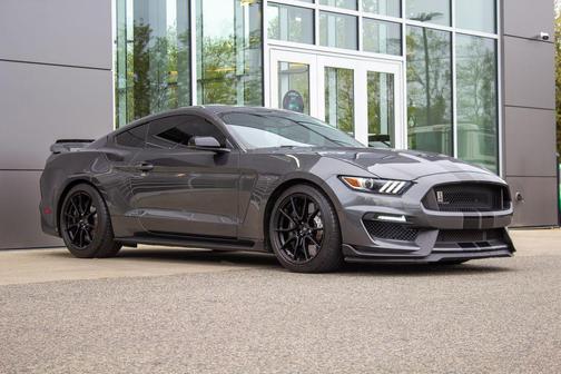 Magnetic Metallic 2020 Ford Shelby GT350 Base