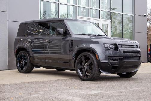 2025 Land Rover Defender 110 P500 X-Dynamic SE