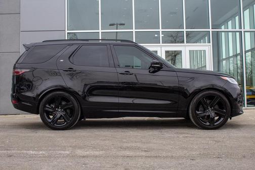 2024 Land Rover Discovery P360 Dynamic SE