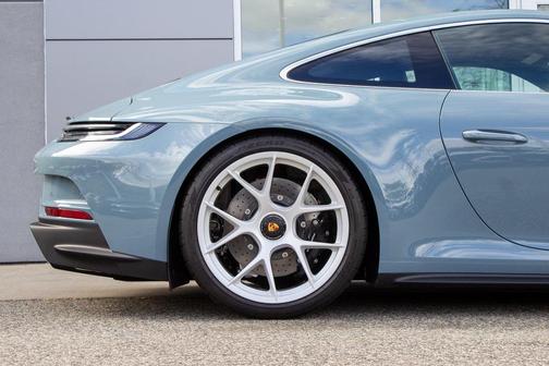 2024 Porsche 911 S/T