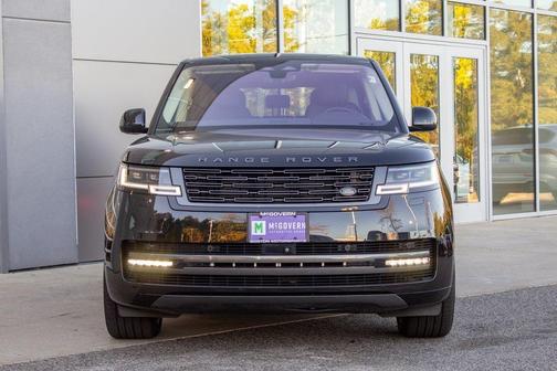 2023 Land Rover Range Rover P530 SE