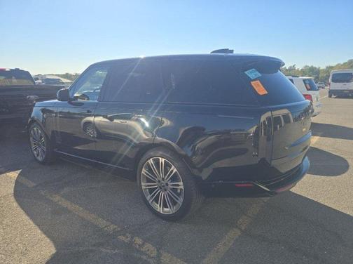 2023 Land Rover Range Rover P530 SE
