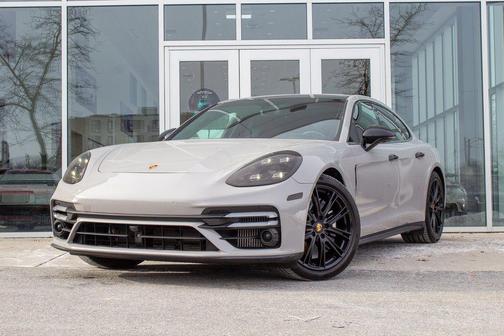 2022 Porsche Panamera Turbo S