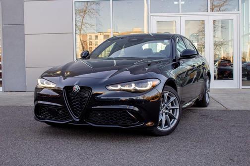 2025 Alfa Romeo Giulia AWD