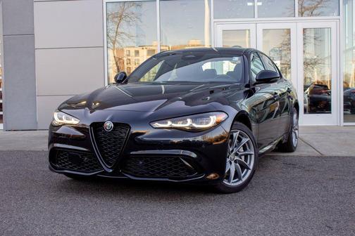 2025 Alfa Romeo Giulia AWD