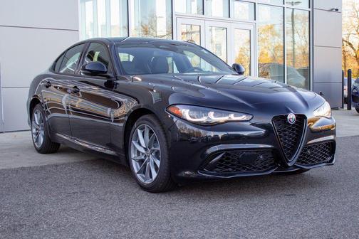 2025 Alfa Romeo Giulia AWD