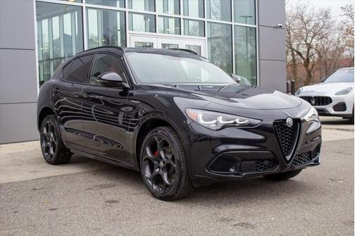 2025 Alfa Romeo Stelvio Sprint AWD