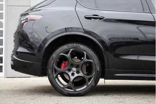 2025 Alfa Romeo Stelvio Sprint AWD