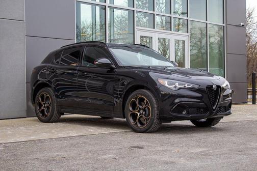 Vulcano Black Metallic 2025 Alfa Romeo Stelvio Sprint AWD