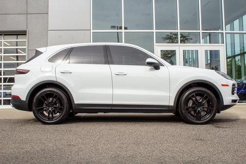 2023 Porsche Cayenne Cayenne