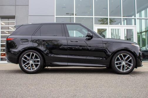 2023 Land Rover Range Rover Sport First Edition