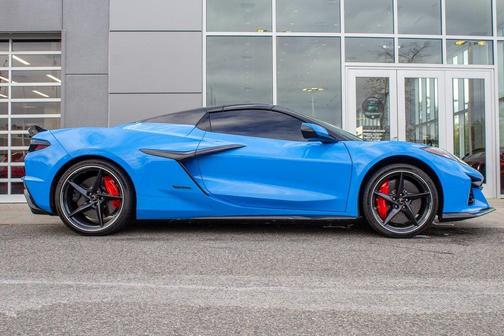 2024 Chevrolet Corvette E-Ray RWD Convertible 3LZ