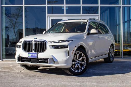 2025 BMW X7 xDrive40i