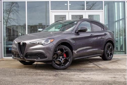 2025 Alfa Romeo Stelvio Sprint AWD