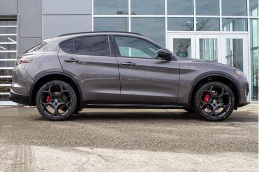 2025 Alfa Romeo Stelvio Sprint AWD