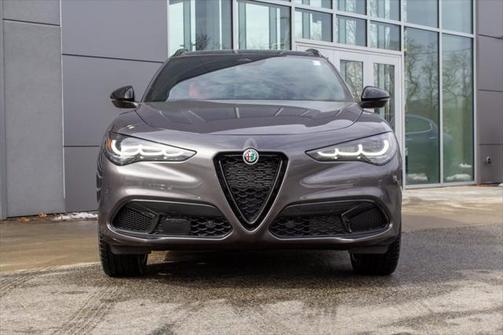 2025 Alfa Romeo Stelvio Sprint AWD