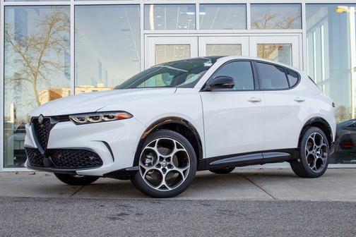 Milano White 2025 Alfa Romeo Tonale AWD