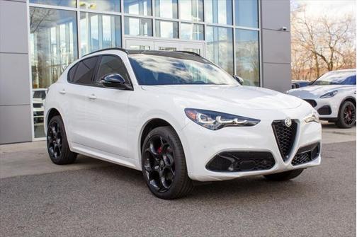 2025 Alfa Romeo Stelvio Ti