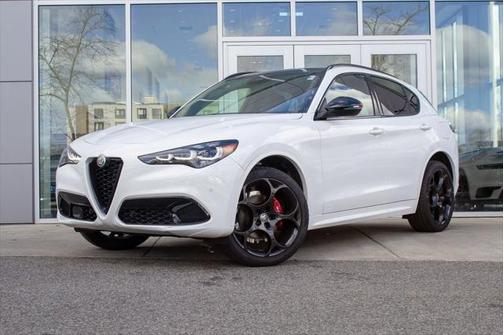2025 Alfa Romeo Stelvio Ti