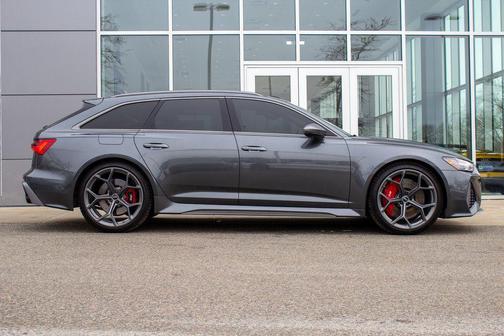 Gray 2024 Audi RS 6 Avant 4.0T