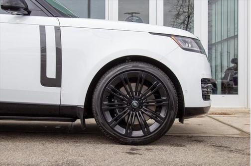 2024 Land Rover Range Rover P530 SE
