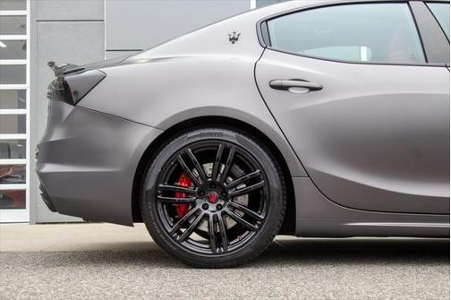 2022 Maserati Ghibli Modena Q4