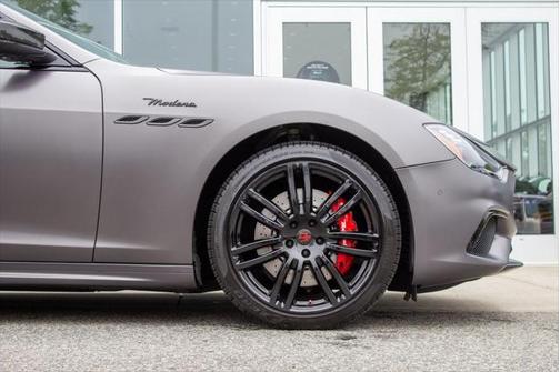 2022 Maserati Ghibli Modena Q4