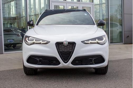 2025 Alfa Romeo Stelvio Ti
