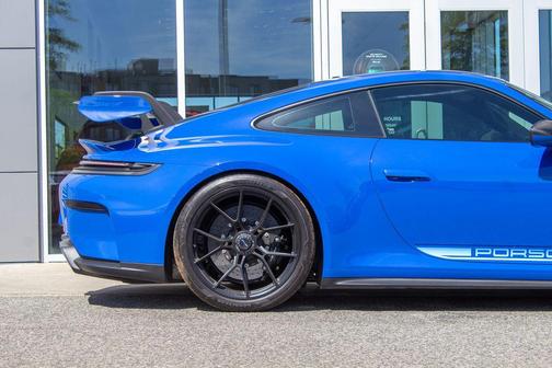 Blue 2026 Porsche 911 GT3