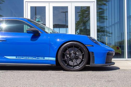 Blue 2026 Porsche 911 GT3