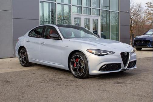 2025 Alfa Romeo Giulia AWD