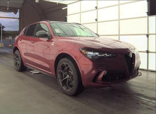 2024 Alfa Romeo Stelvio Quadrifoglio