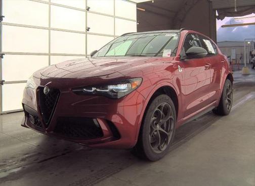 2024 Alfa Romeo Stelvio Quadrifoglio