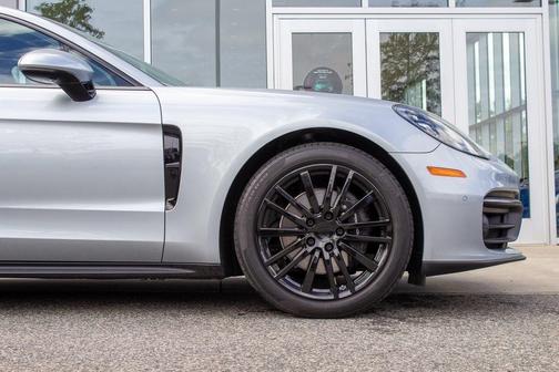 2021 Porsche Panamera 4
