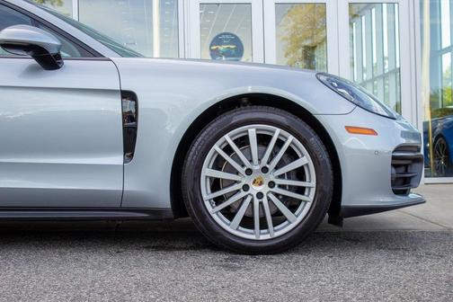 2021 Porsche Panamera 4