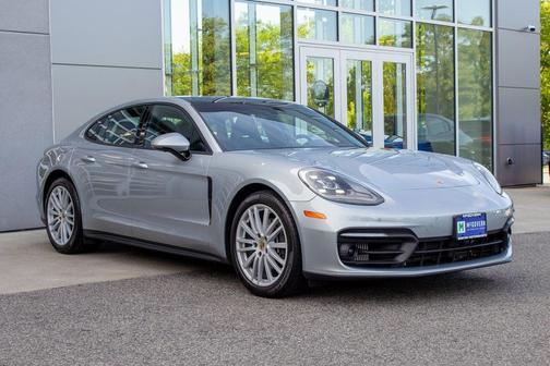 2021 Porsche Panamera 4