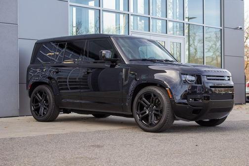 2025 Land Rover Defender 110 V8